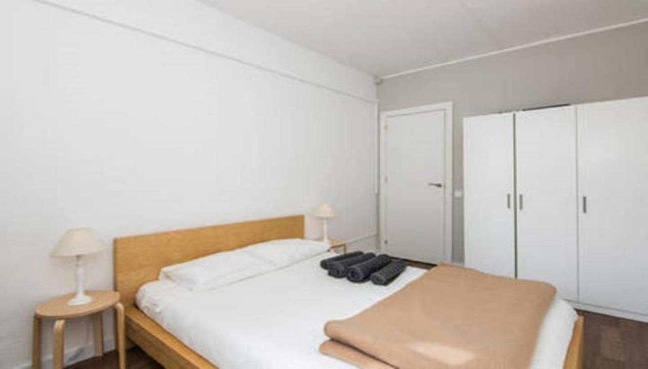 Sagarda Familia Private Sunny Room Barcelona Exterior photo